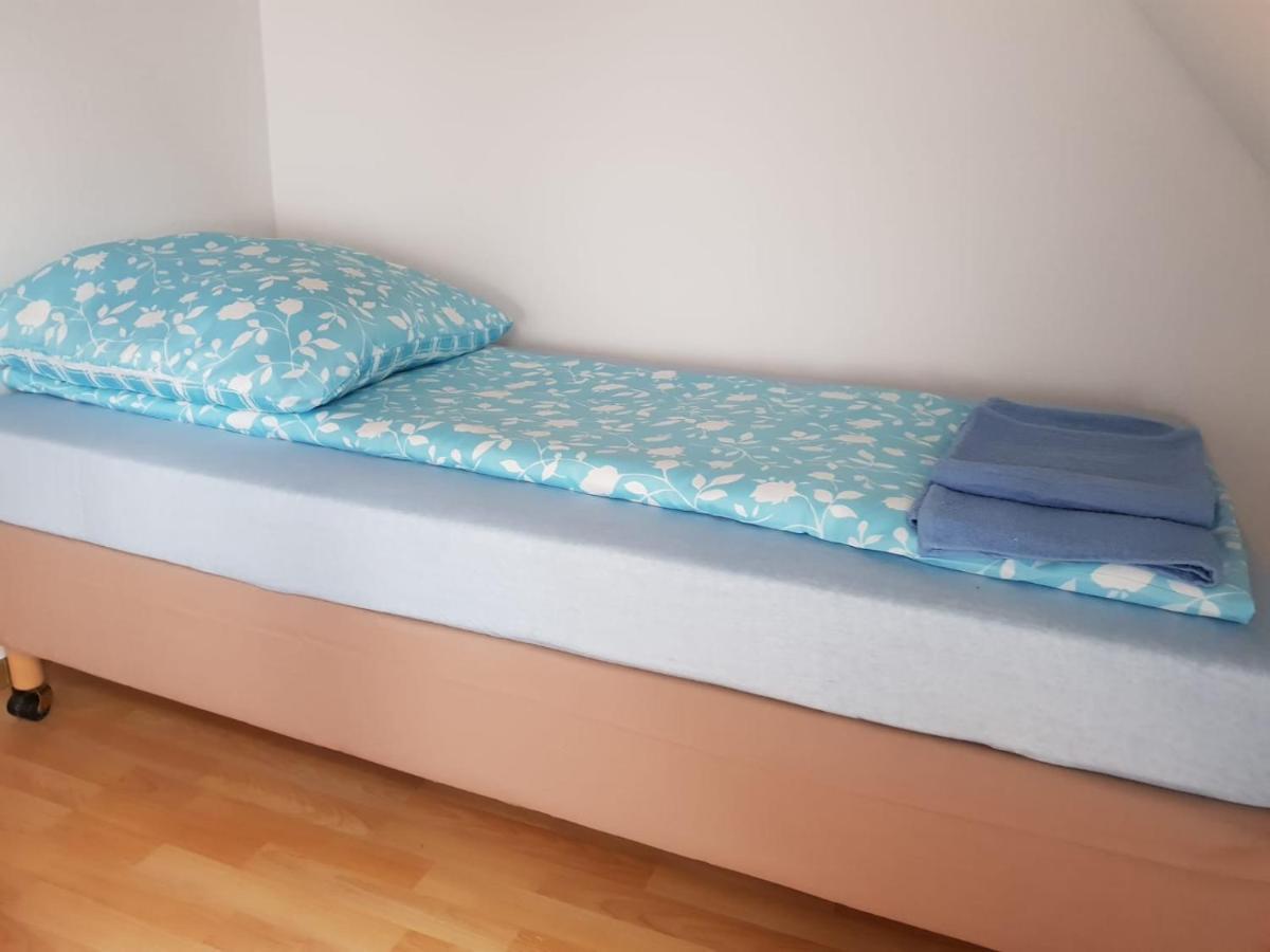 Lmi Haus & Urlaub Monteurwohnungen 2 뮌싱겐 외부 사진