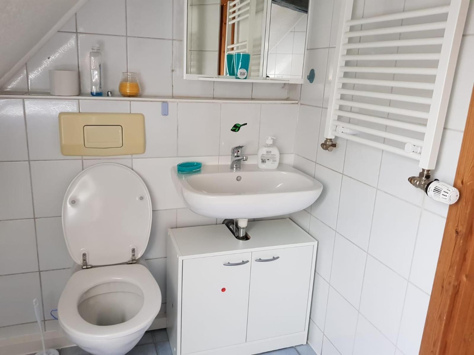 Lmi Haus & Urlaub Monteurwohnungen 2 뮌싱겐 객실 사진